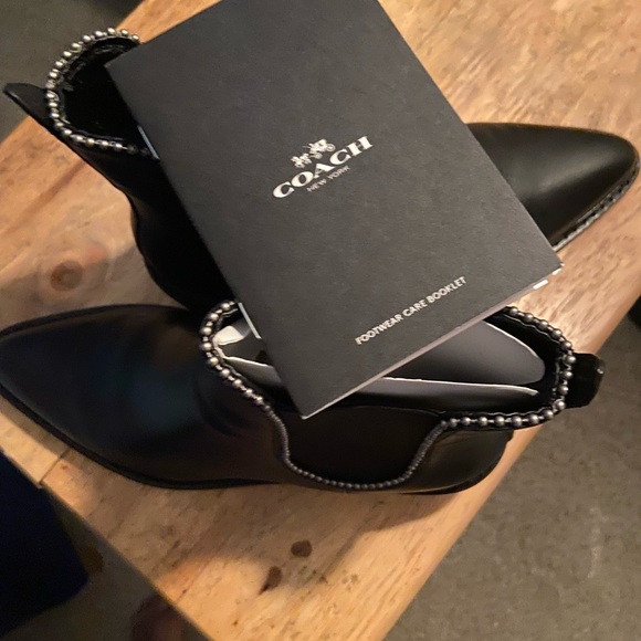 Worn only a co of times Coach Boots - Picture 5 of 5